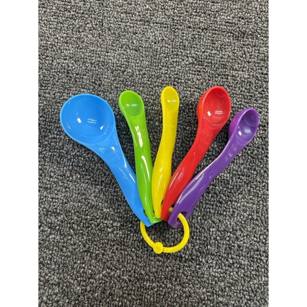 Multi-Color Measuring Spoons 5 Pieces Set Plastic Cooking Kitchen Tools